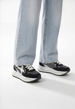 W6YZ, DEVA W. - Baskets basses - schwarz-weiß