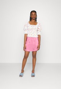ONLY Petite ONLAYRA SKIRT - Minissaia - sachet pink