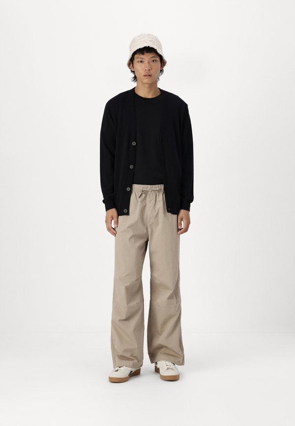 EEMIL NOOS - Cardigan4