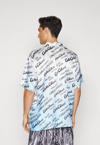 Carlo Colucci SHIRT - Camisa - cloud blue