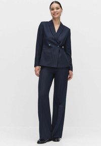 STOCKH LM Blazer - navy pinstripe