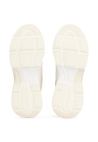 Tommy Hilfiger Trainers - off-white