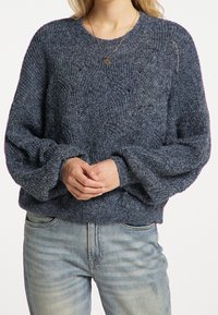 DreiMaster Stickad tröja - dark-blue denim