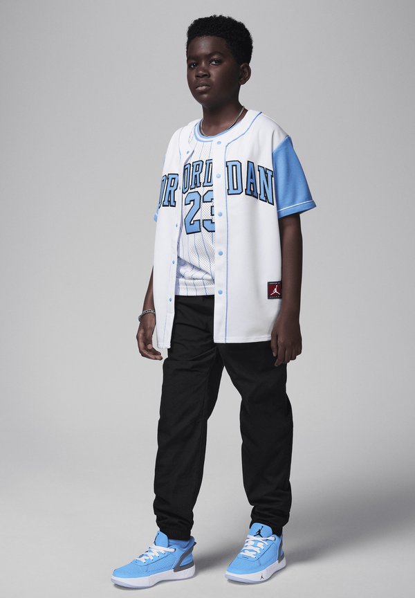 JORDAN DAY1 UNISEX - Basketballschuh