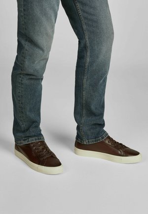 Sneaker low - dunkelbraun
