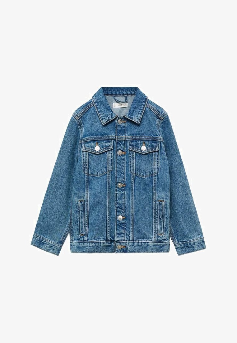 Džínová bunda v stredne modrej farbe má špicatý golier, predné zapínanie na gombíky, dve náprsné vrecká a bočné vrecká s jemnými švovými detailmi.