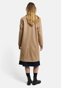 GANT TAILORED  - Klassischer Mantel - warm khaki