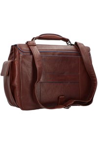 Borsa a tracolla in pelle marrone con cuciture blu a contrasto, manico superiore e tracolla regolabile. Presenta una tasca laterale e un design elegante.