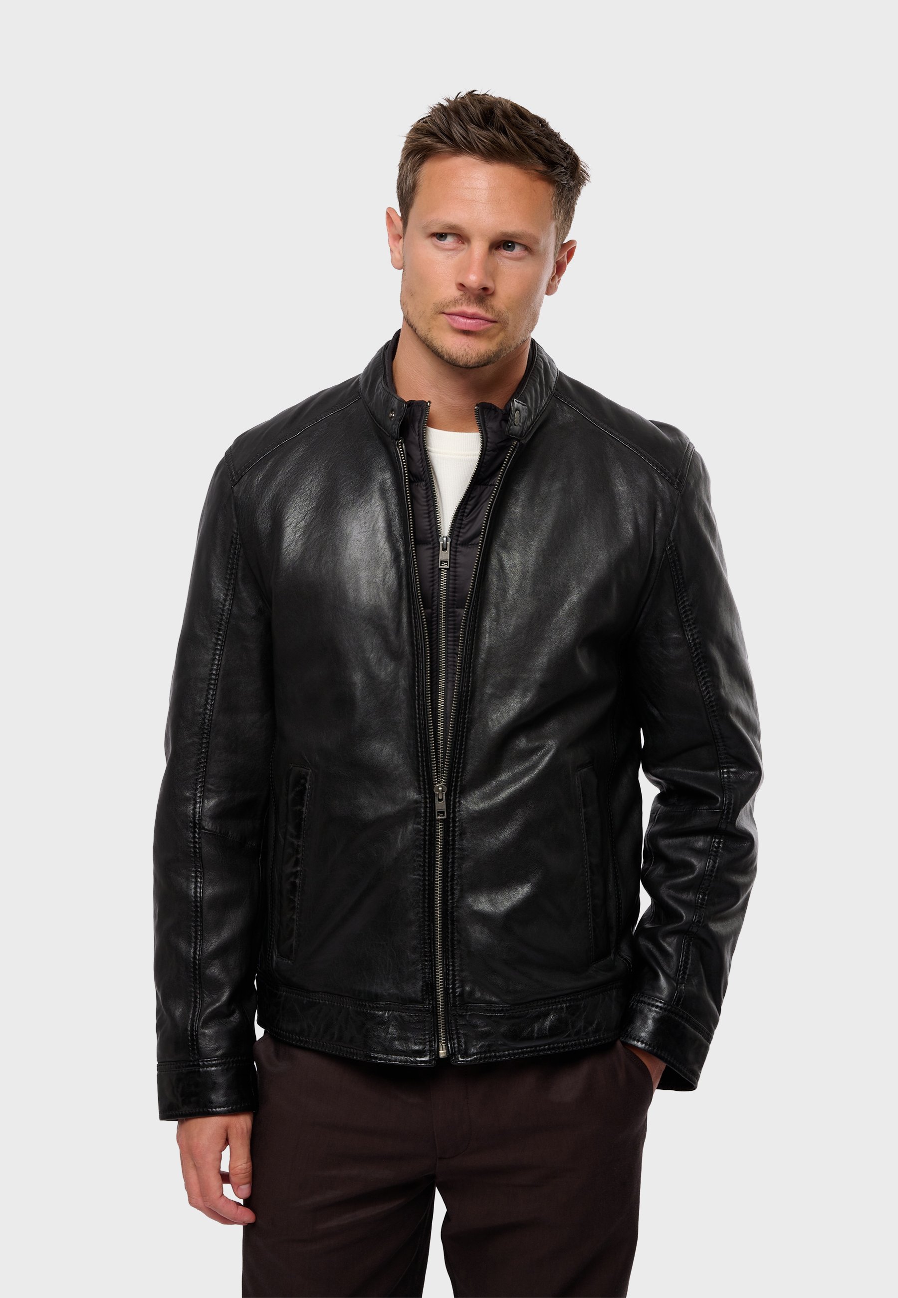 ジャケット・アウター Camphor wood zipped leather sport jacket Camphor wood zipped leather sport jacket - メルカリ