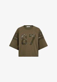 Δεν επιλέχθηκε, army