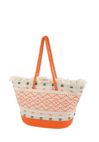 Bolsa de mano de tejido con un fondo naranja, decorada con formas geométricas en naranja y verde. Presenta asas de cuerda y un borde superior con flecos.