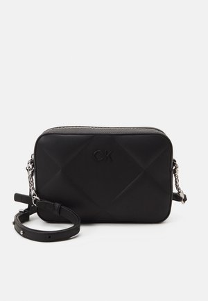 QUILT CAMERA BAG - Torba čez telo - black