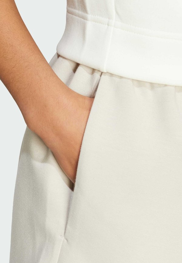 SOFT LUX LOOSE - Tracksuit bottoms - beige4