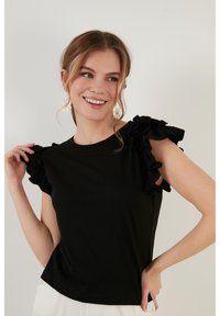 LELA Triko s potiskem - black