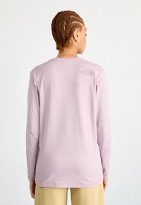 The North Face NATURAL DYE TEE - Hosszú ujjú felső - purple chalk