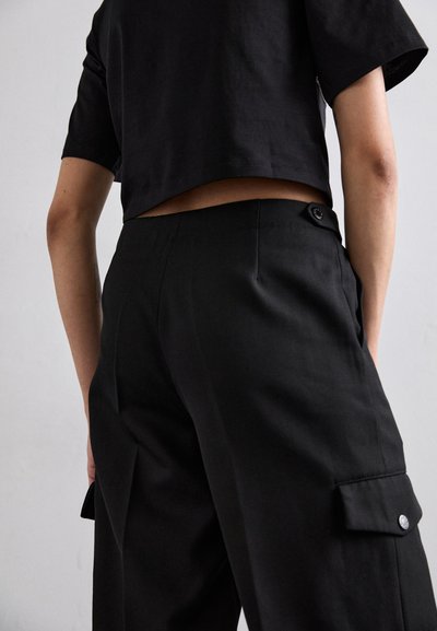 sandro JOSEPHY - Cargo trousers - noir