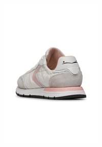 Voile Blanche STORM - Trainers - weiß rosa
