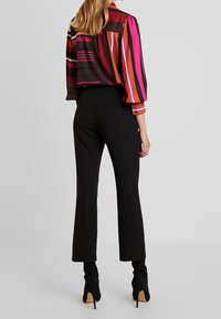 Anna Field Tygbyxor - black