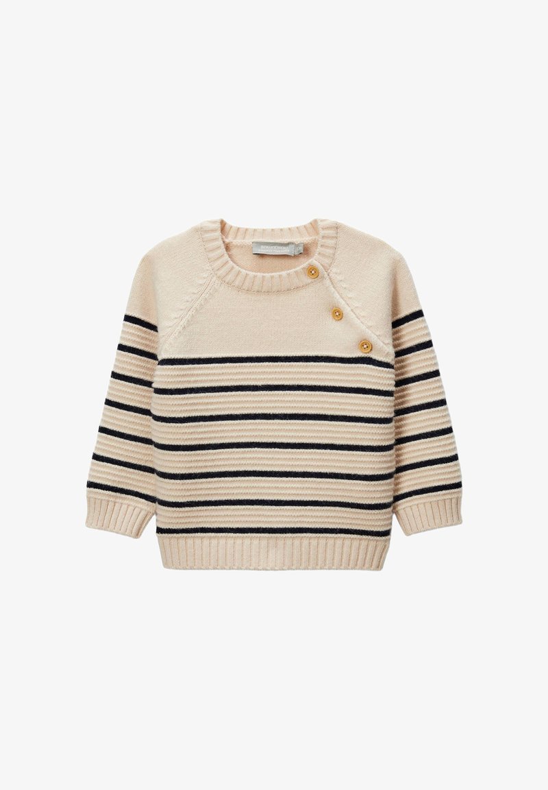 Pull en tricot beige clair avec des rayures bleu marine. Il présente un col rond, des manches longues, et trois boutons décoratifs sur l'épaule gauche.