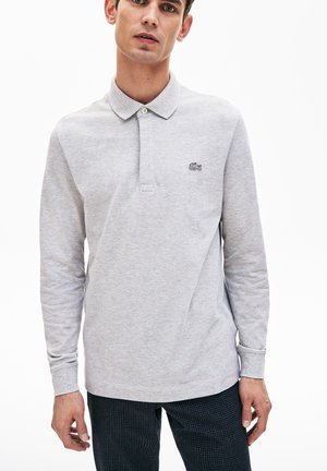 REGULAR FIT - Pikeepaita - grey