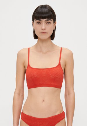 HOT SCOOP BRALETTE - Multiway / Strapless bra - leave him on red