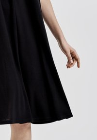 OPUS WINGA - Jerseykleid - black