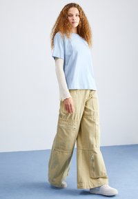 Jordan ESSEN TEE CORE - T-shirt - bas - blue grey