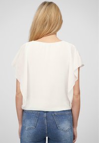 Cloud 5ive FLEDERMAUSÄRMEL - Bluse - white