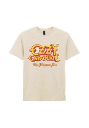 Beige kortærmet T-shirt med rød og gul "Ozzy Osbourne The Ultimate Sin" tekst på forsiden.