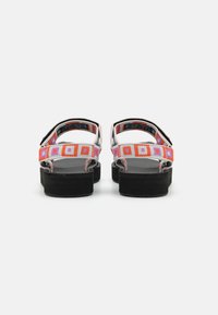 Teva MIDFORM UNIVERSAL - Sandalias de senderismo - orange/rose