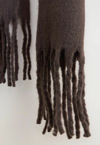 Unselected, chocolate brown