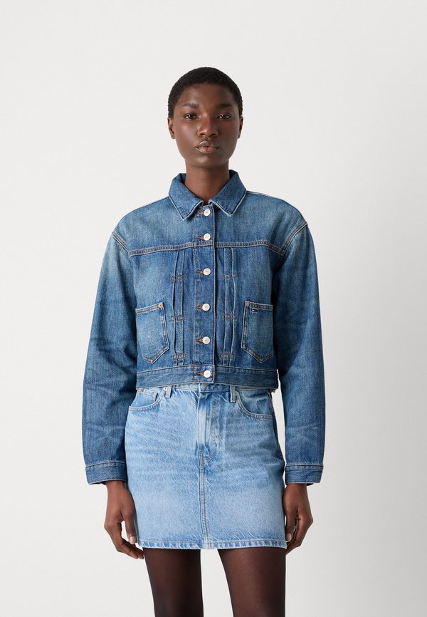 PLEATED TRUCKER JACKET  - Denim jacket - denim medium4