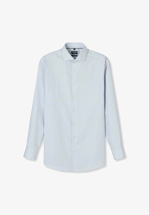 Hellblau kariertes, langärmliges Hemd mit Knopfleiste, modernem Schnitt und klassischem Kragen, flach auf weißem Hintergrund ausgebreitet.