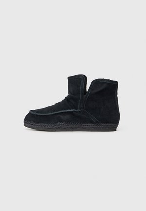 LUKAS - Snowboot/Winterstiefel - black
