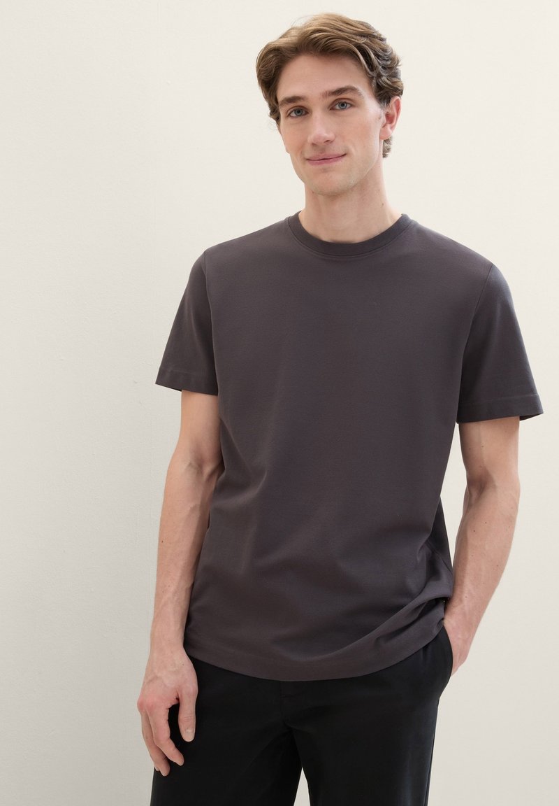 TOM TAILOR MIT STRUKTUR - Camiseta básica - tarmac grey
