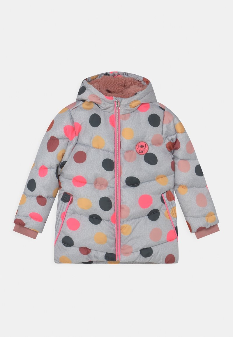 Veste matelassée grise à capuche pour enfant avec des pois multicolores et une fermeture éclair rose, avec un patch "Hey! Girl" sur la poitrine.