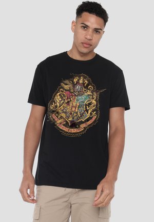 Cotton Soul, HARRY POTTER HOGWARTS CREST KNITTED PATCH  DAMAGED - T-Shirt print - black