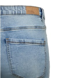 Vero Moda Curve VMSOPHIA - Džínsy skinny fit - light blue denim