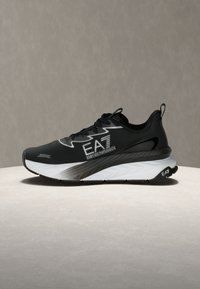 Επιλέχθηκε, black