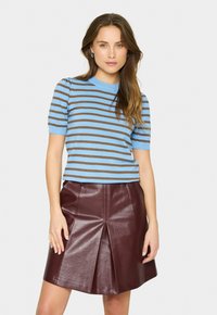 Striped knit sweater in light blue and brown with short sleeves, paired with a burgundy pleated leather skirt, featuring a smooth texture.