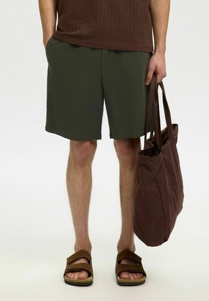 Selected SHORTS REGULAR FIT - Short - peat1