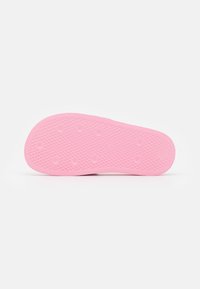 adidas Originals ADILETTE LITE - Chinelos de piscina - clear pink/light pink