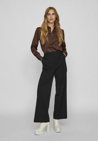 VILA VIELLETTE - Camicia - shaved chocolate