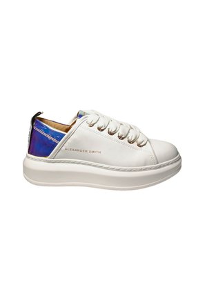 IRIDE PEACH - Sneakers laag - bianco