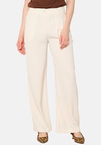 Unselected, vanilla white