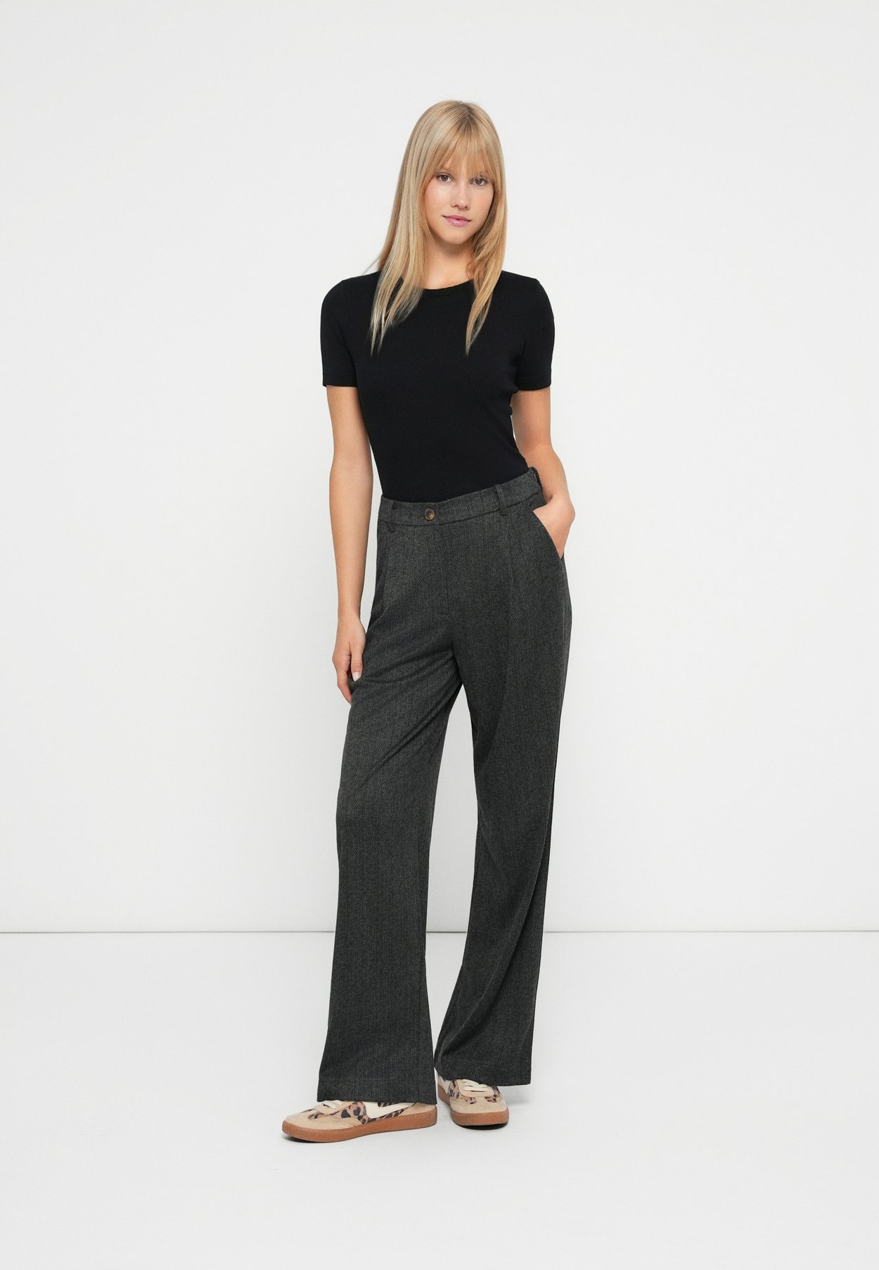ONLKANIA PLEAT WIDE PANT