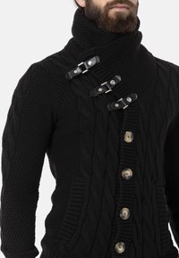 Cipo & Baxx Strickjacke - black