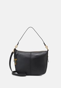 Sac à main en cuir noir avec une texture lisse, matériel en tonalité dorée, fermeture éclair et bandoulière ajustable. Présente un détail en forme de clé.