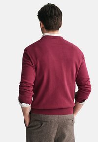 GANT CLASSIC C NECK - Pulóver - wine red