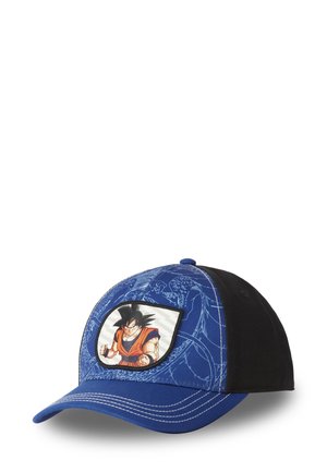 Casquette de baseball bleue avec des panneaux noirs, ornée d'un patch graphique de Goku à l'avant. Elle présente des coutures blanches et une visière courbée.